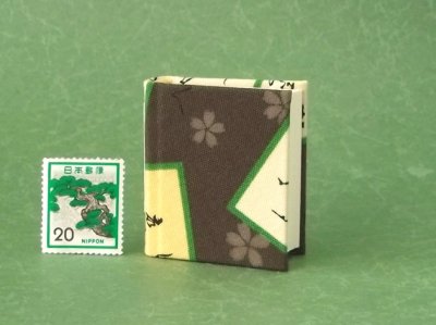 画像2: 【丸背】小倉百人一首豆本(いまひとたびの-茶）