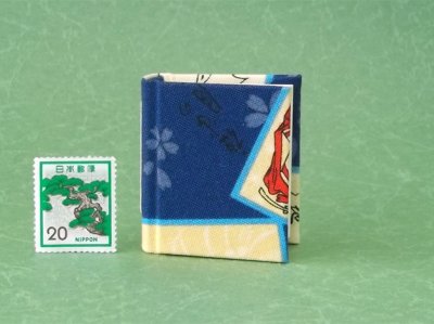 画像2: 【丸背】小倉百人一首豆本(からくれなゐに-青）