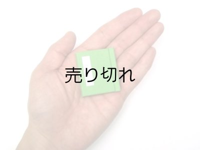 わずか４cm×４.５cmの豆本ノートが出来上がります。