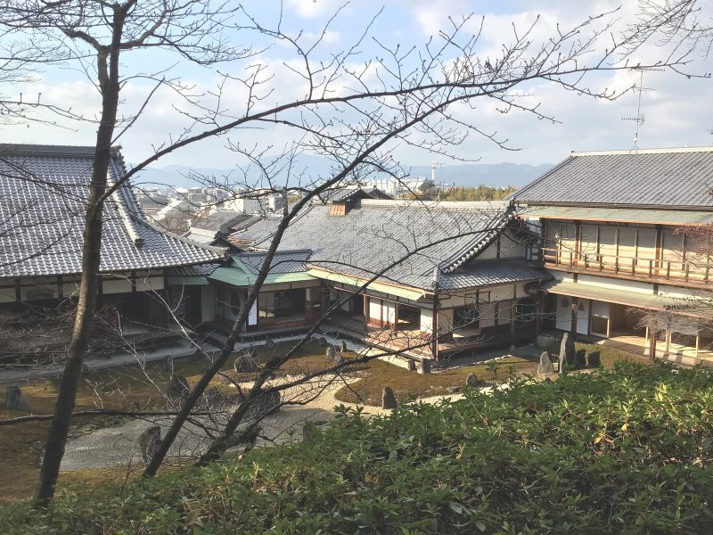 ◎京都タワ－が見える場所まで散歩