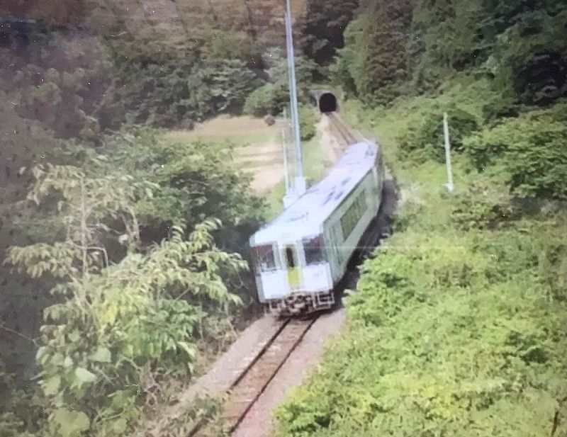 ◎磐越東線を　三春北大橋　からパチリ