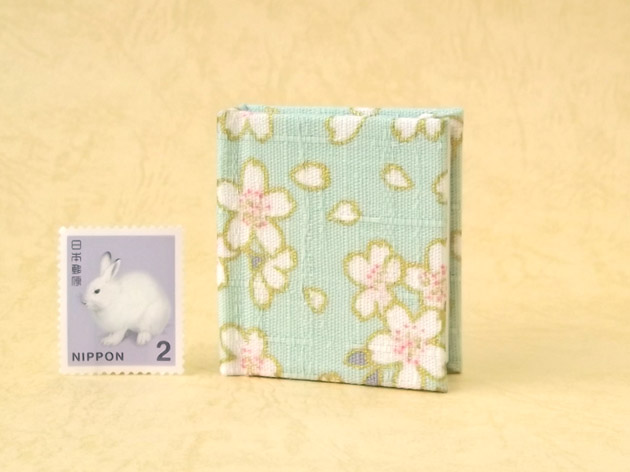 画像2: 日本国憲法豆本（あさぎ桜花）