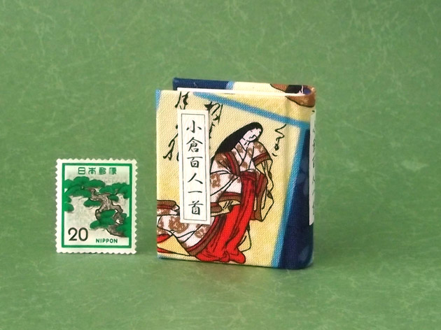 画像1: 【丸背】小倉百人一首豆本(くもかくれにし-青）
