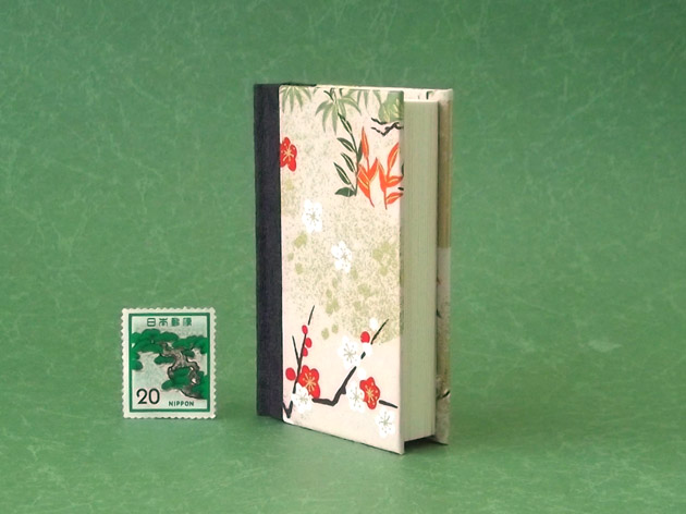 画像4: 和紙表紙の小倉百人一首豆本（梅と松）